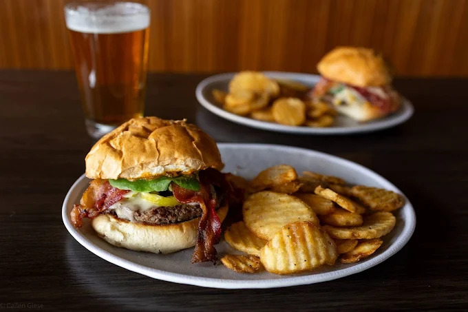 Streeters Bar & Grill